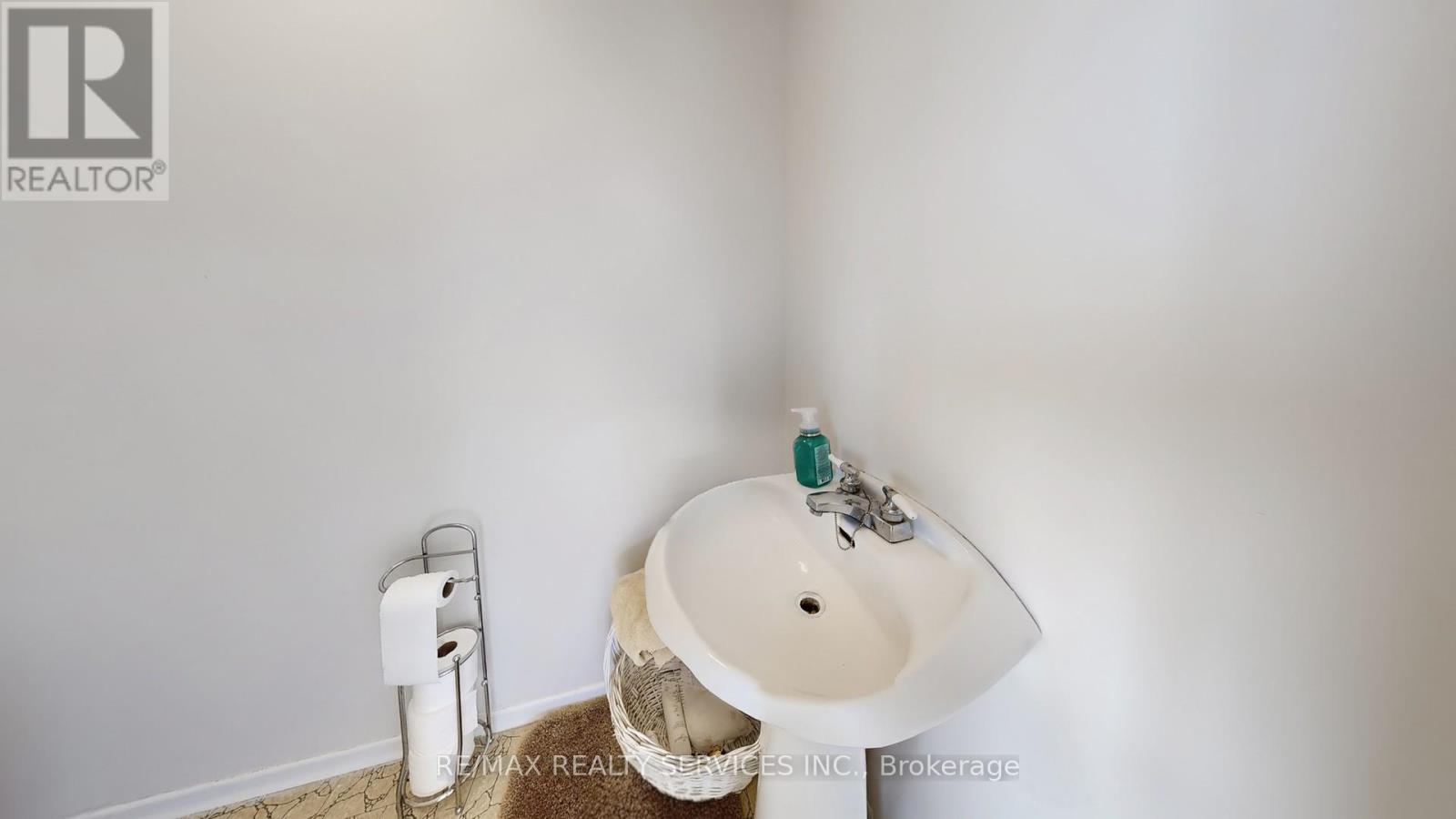 29 Gulliver Crescent, Brampton, Ontario  L6S 1T1 - Photo 23 - W12172401