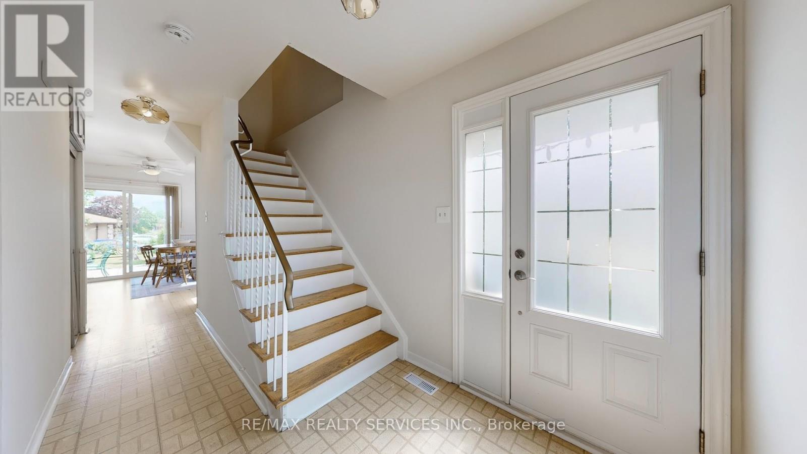 29 Gulliver Crescent, Brampton, Ontario  L6S 1T1 - Photo 24 - W12172401
