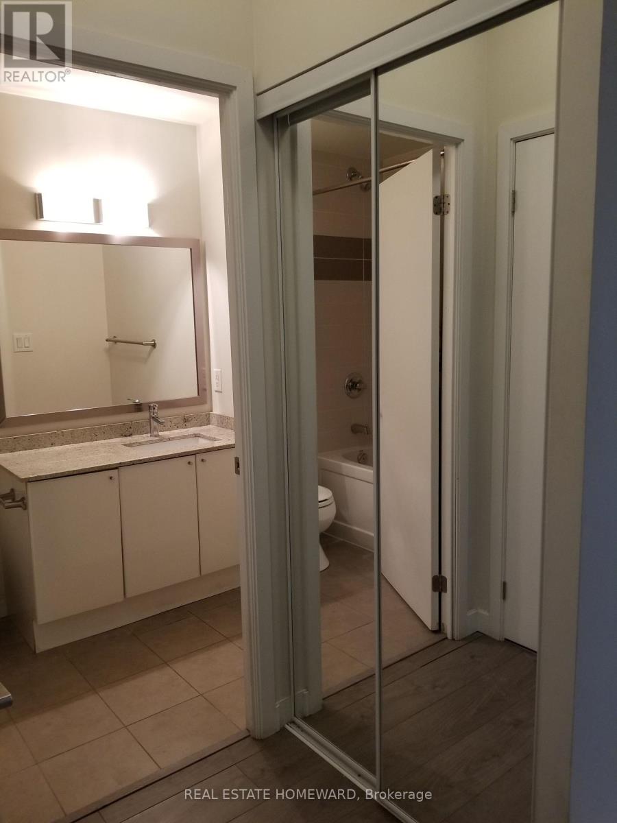 302 - 33 Bay Street, Toronto, Ontario  M5J 2Z3 - Photo 14 - C12172451