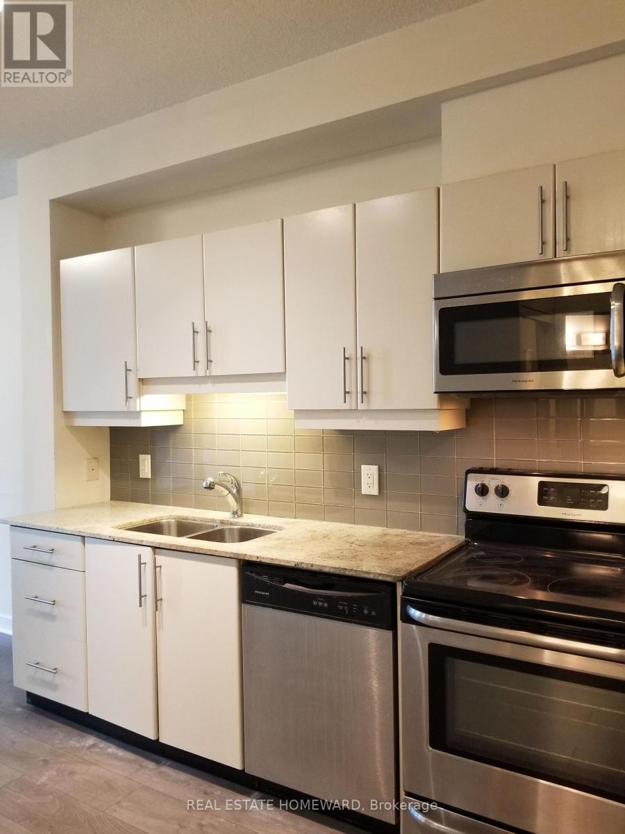 302 - 33 Bay Street, Toronto, Ontario  M5J 2Z3 - Photo 8 - C12172451