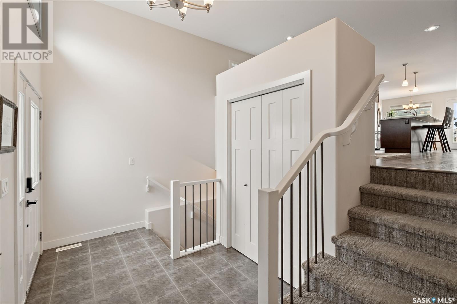 Property at 359 Kolynchuk MANOR image 3