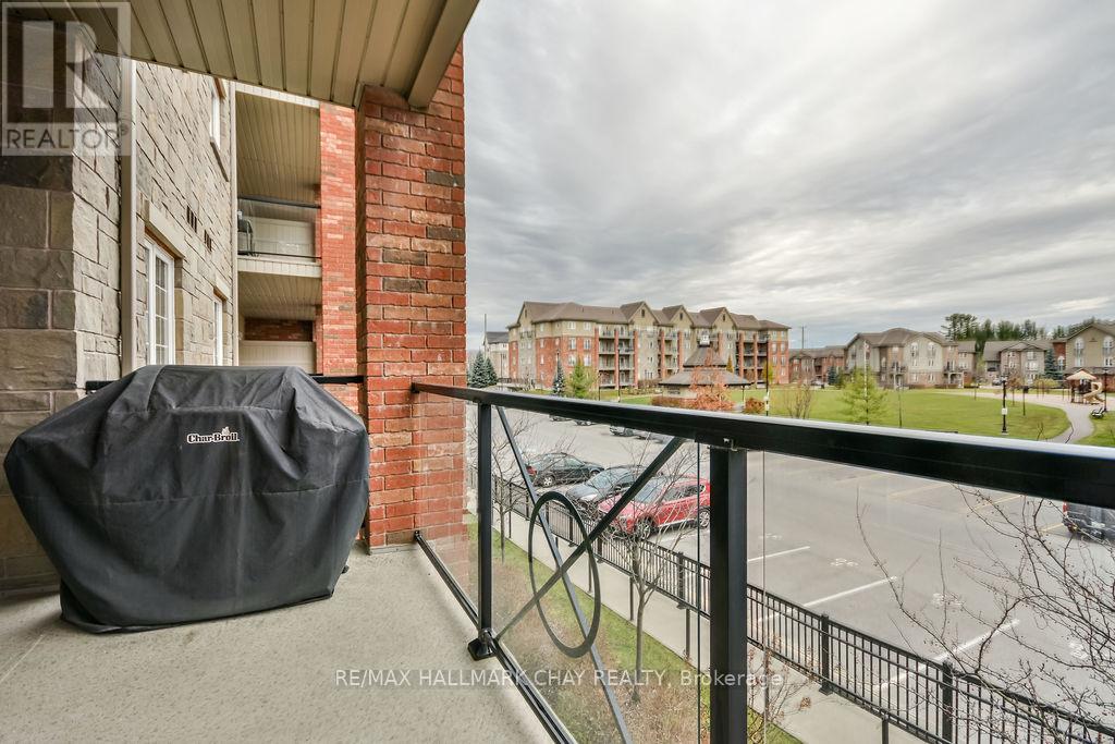 207 - 43 Ferndale Drive S, Barrie, Ontario  L4N 5W6 - Photo 17 - S12172433