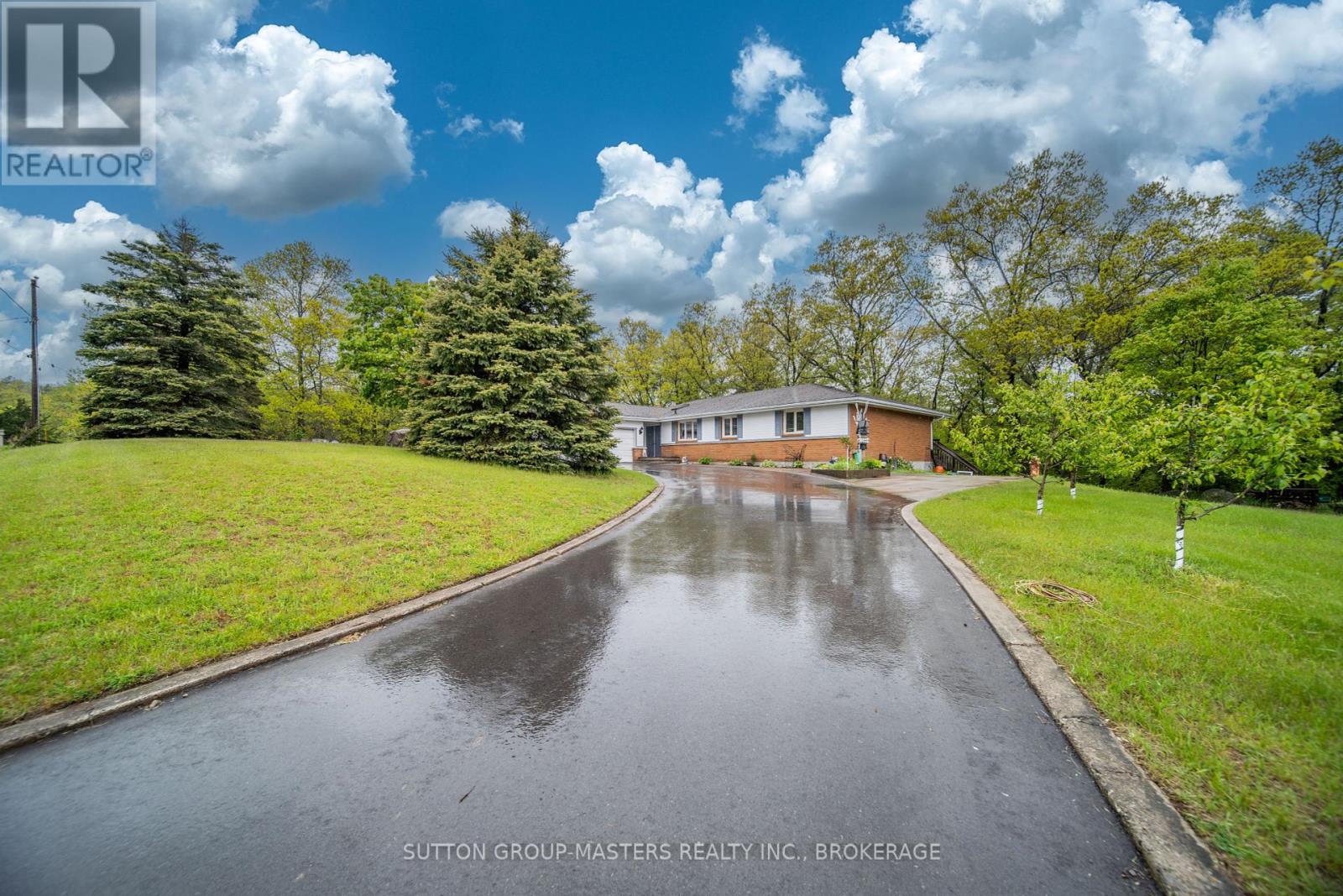 Property at 36 FLYING CLUB ROAD image 2