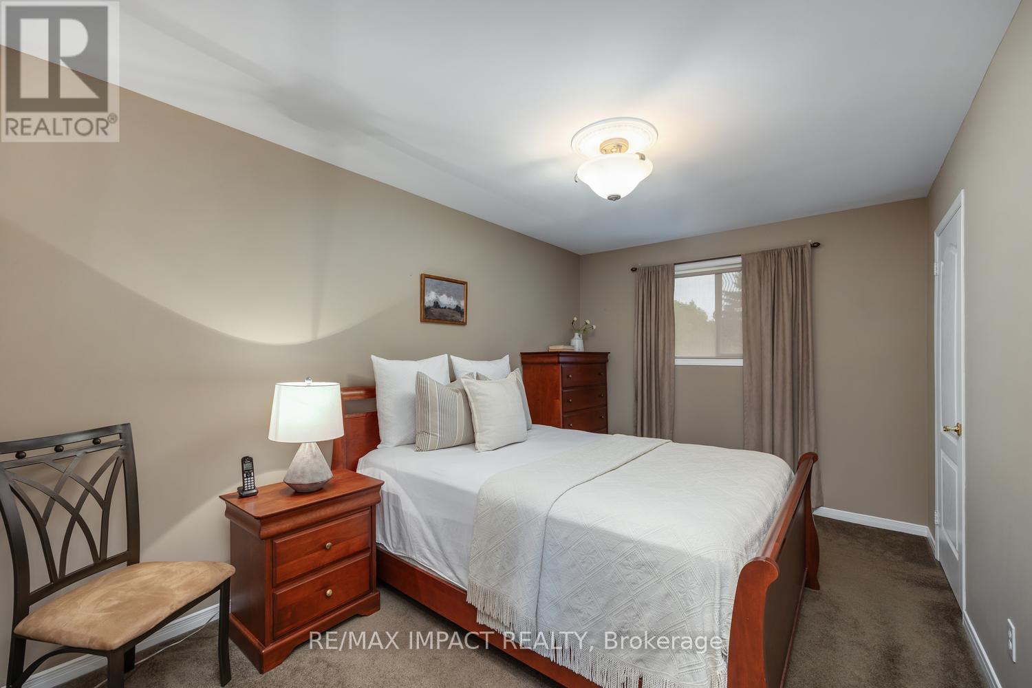 9 Samuel Place, Kawartha Lakes, Ontario  K9V 6B9 - Photo 5 - X12172487