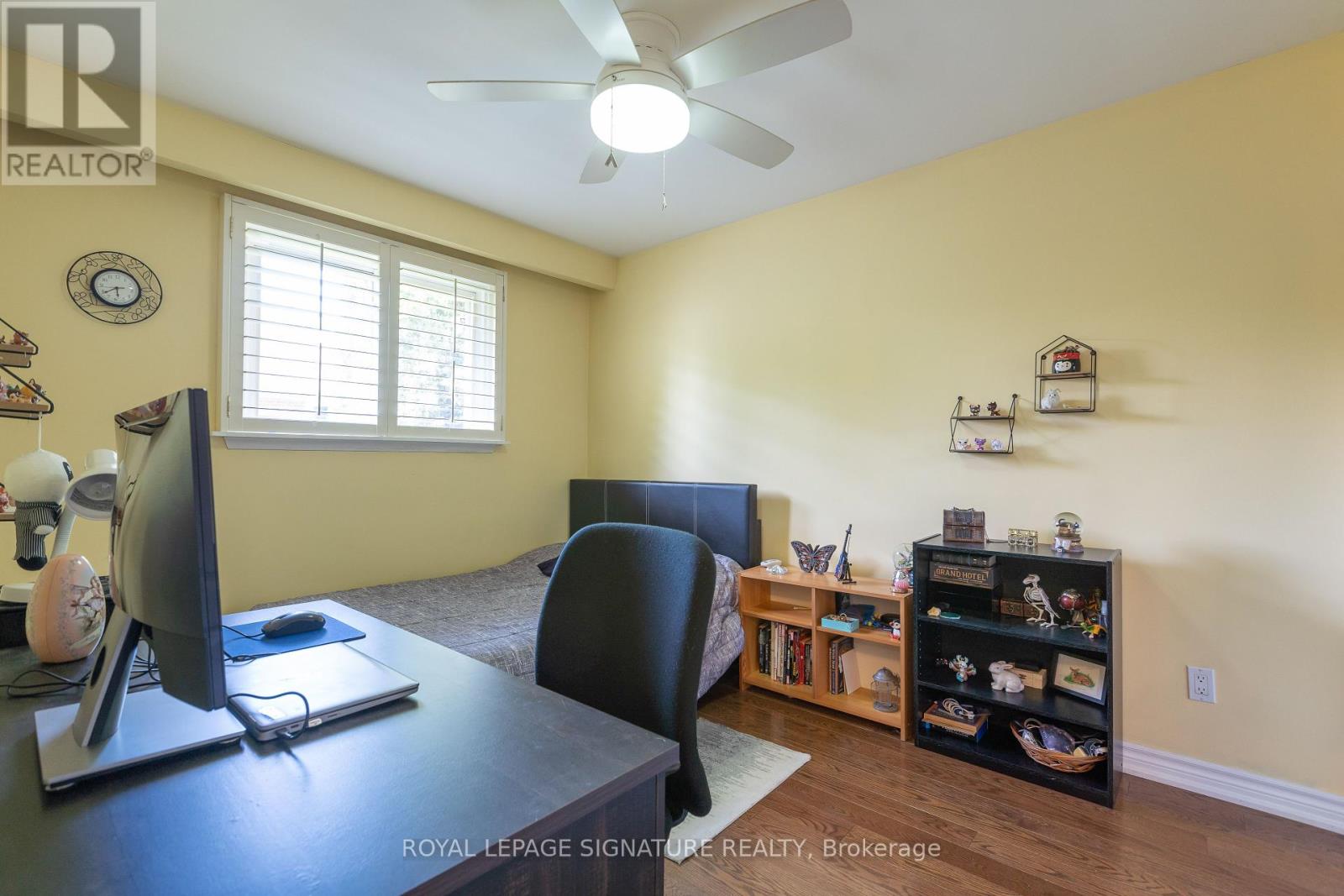 31 Norbert Crescent, Toronto, Ontario  M9C 3J8 - Photo 15 - W12172447