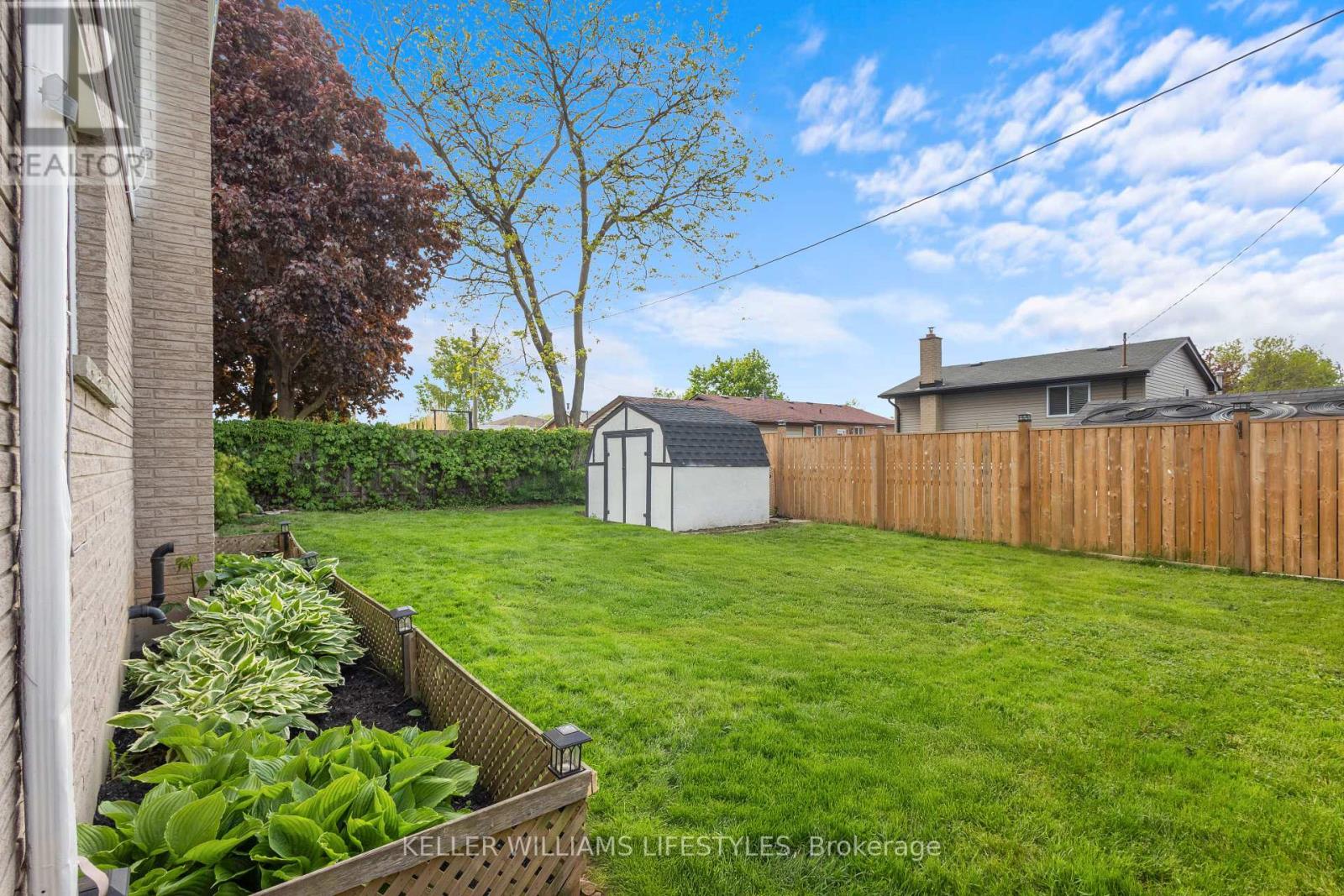 13 Idsardi Avenue, St. Thomas, Ontario  N5R 5P5 - Photo 32 - X12172470