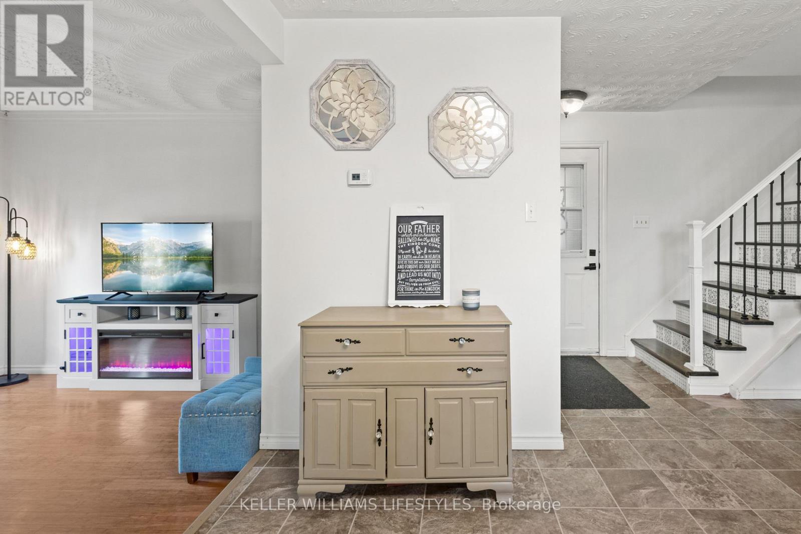 13 Idsardi Avenue, St. Thomas, Ontario  N5R 5P5 - Photo 8 - X12172470