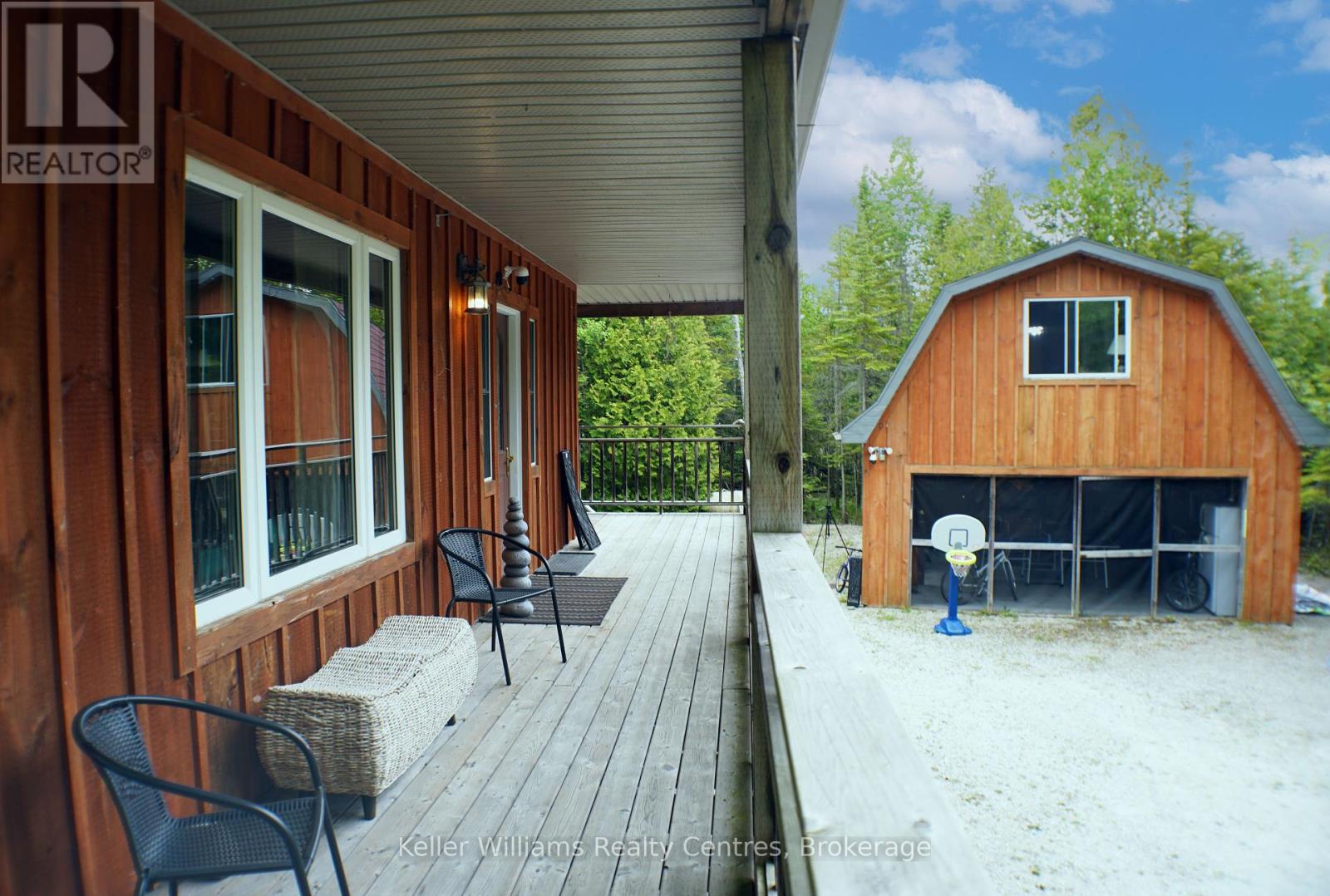 38 Devils Glen Road, Northern Bruce Peninsula, Ontario  N0H 2T0 - Photo 16 - X12099152