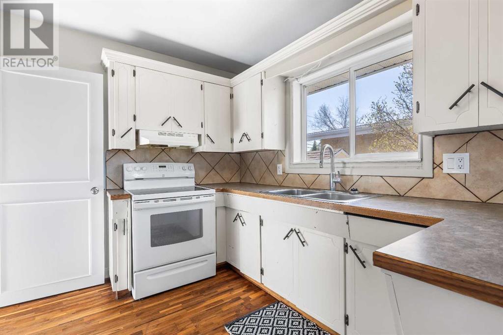216 Van Horne Crescent Ne, Calgary, Alberta  T2E 6H1 - Photo 13 - A2214416