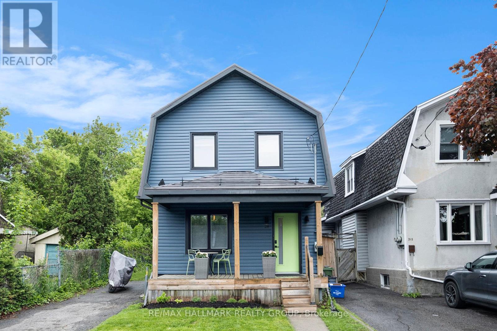 28 Railway Street, Ottawa, Ontario  K1S 4N9 - Photo 2 - X12172461