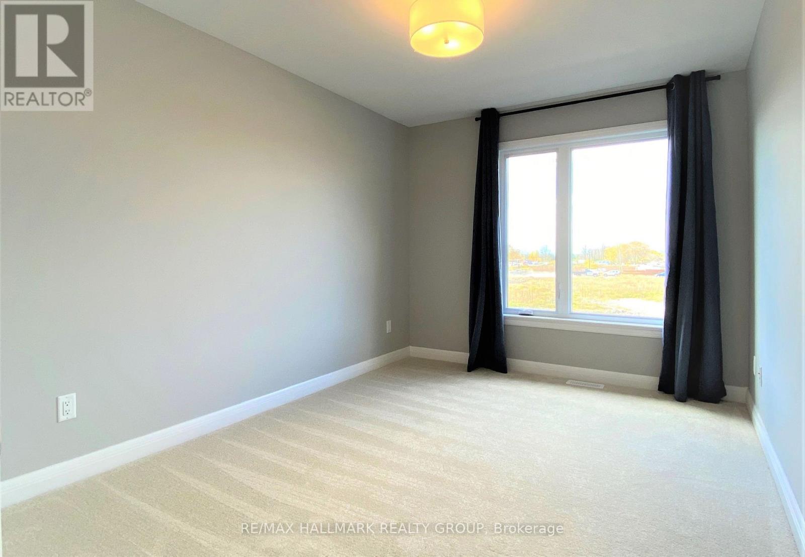 72 Michael Stoqua Street, Ottawa, Ontario  K1K 5A2 - Photo 24 - X12172490