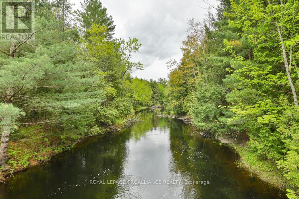 8 Clark Line Road, Addington Highlands, Ontario  K0H 1P0 - Photo 1 - X11989492