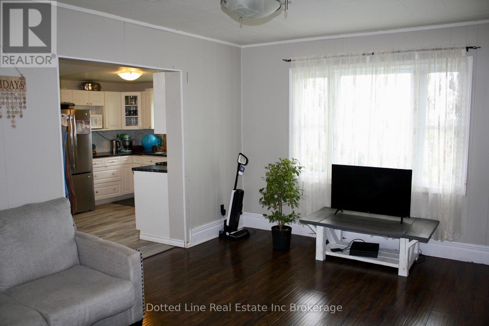 76 Goshen Road, Norfolk, Ontario  N4G 4G7 - Photo 17 - X12172464