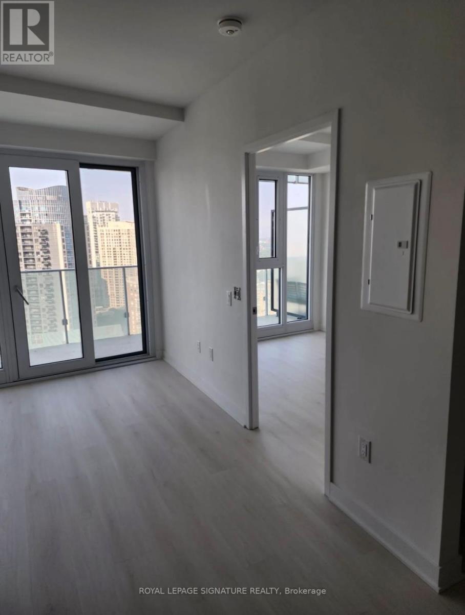 2512 - 3900 Confederation Parkway, Mississauga, Ontario  L5B 0M3 - Photo 15 - W12171689