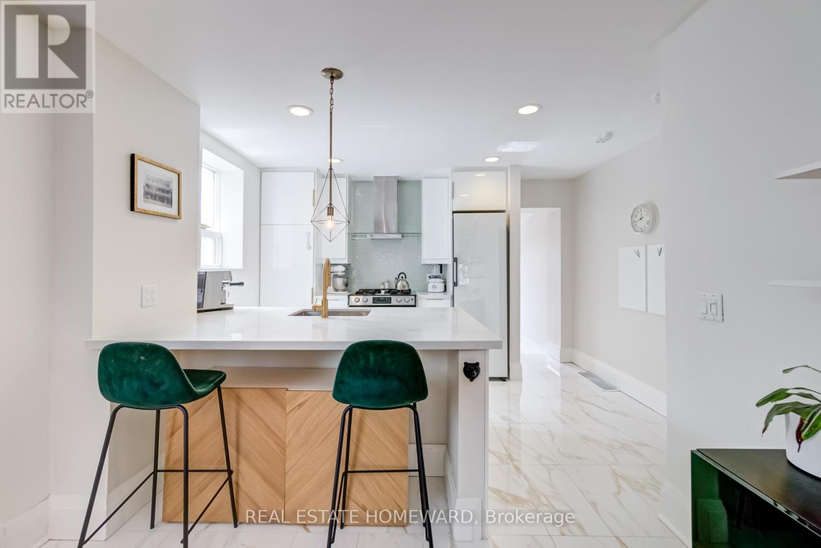 68 Wayland Avenue, Toronto (East End-Danforth), Ontario  M4E 3C9 - Photo 11 - E12172472