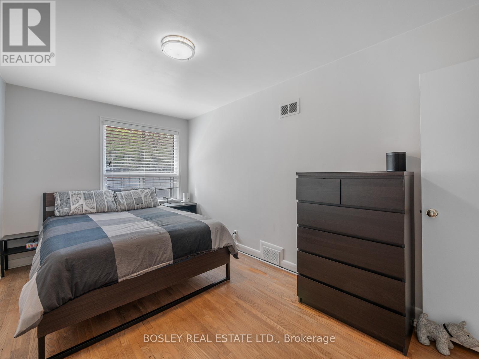9 Love Crescent, Toronto, Ontario  M4E 1V6 - Photo 25 - E12130262