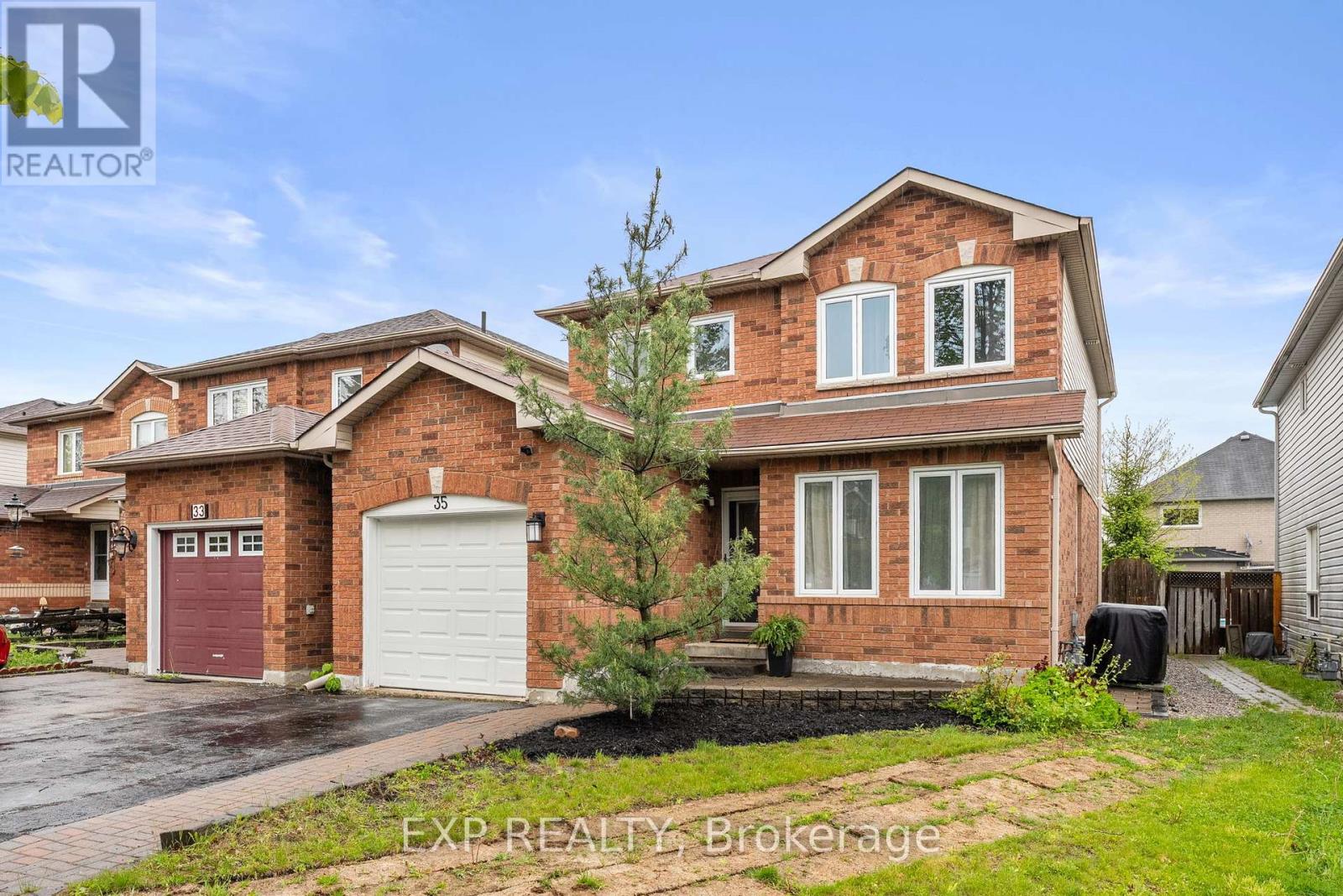 35 Churchland Drive, Barrie, Ontario  L4N 8P9 - Photo 2 - S12172496