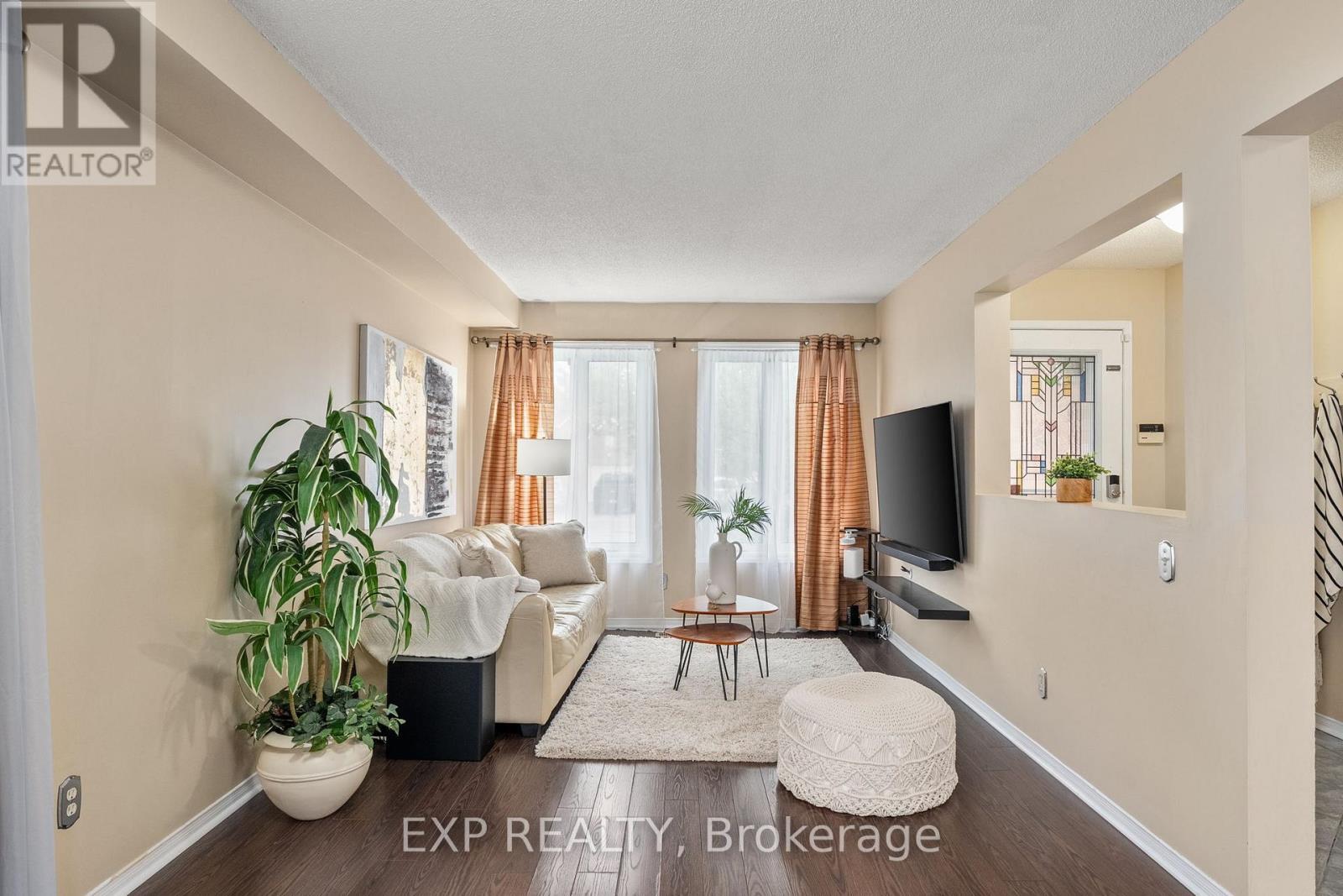 35 Churchland Drive, Barrie, Ontario  L4N 8P9 - Photo 5 - S12172496