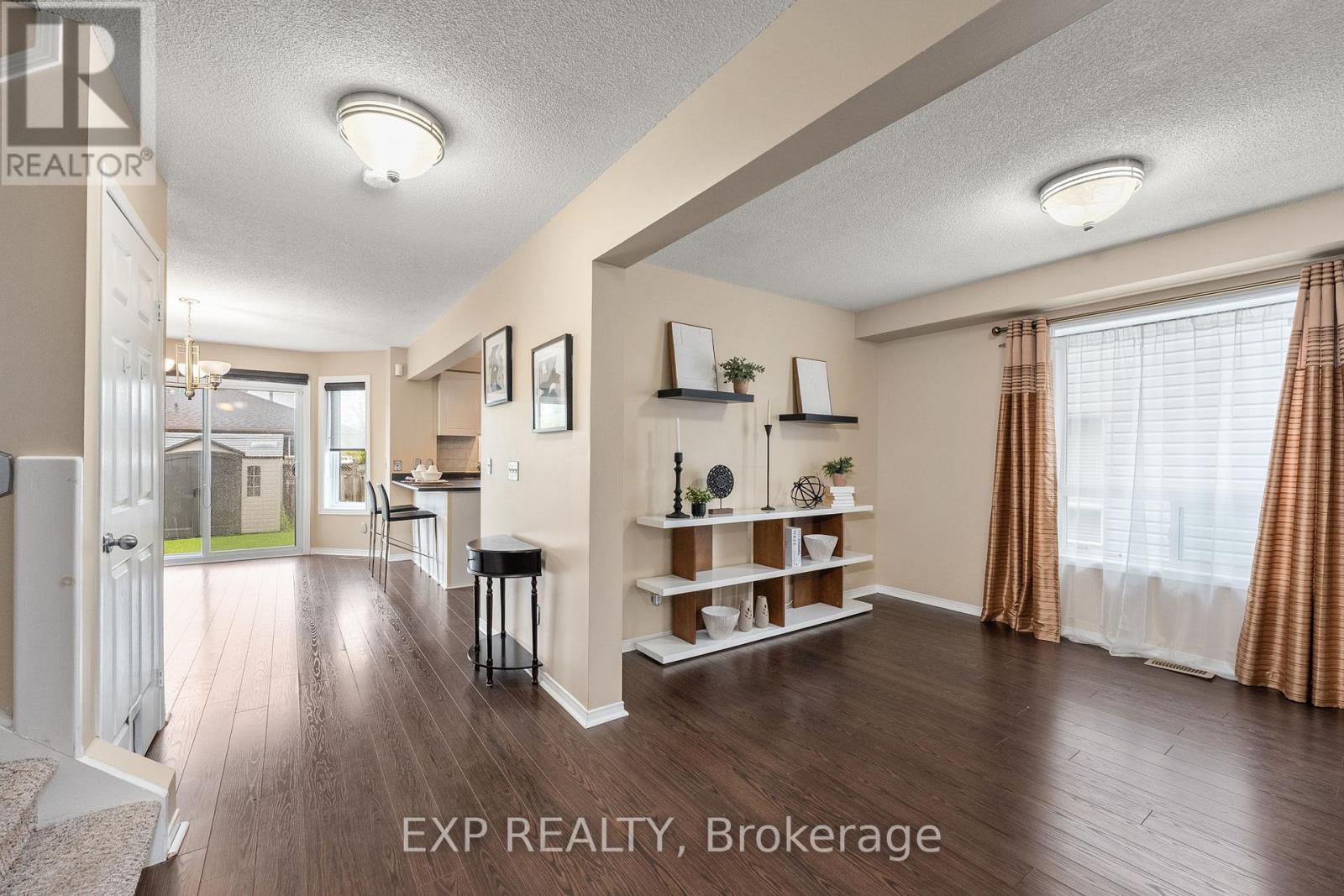 35 Churchland Drive, Barrie, Ontario  L4N 8P9 - Photo 8 - S12172496
