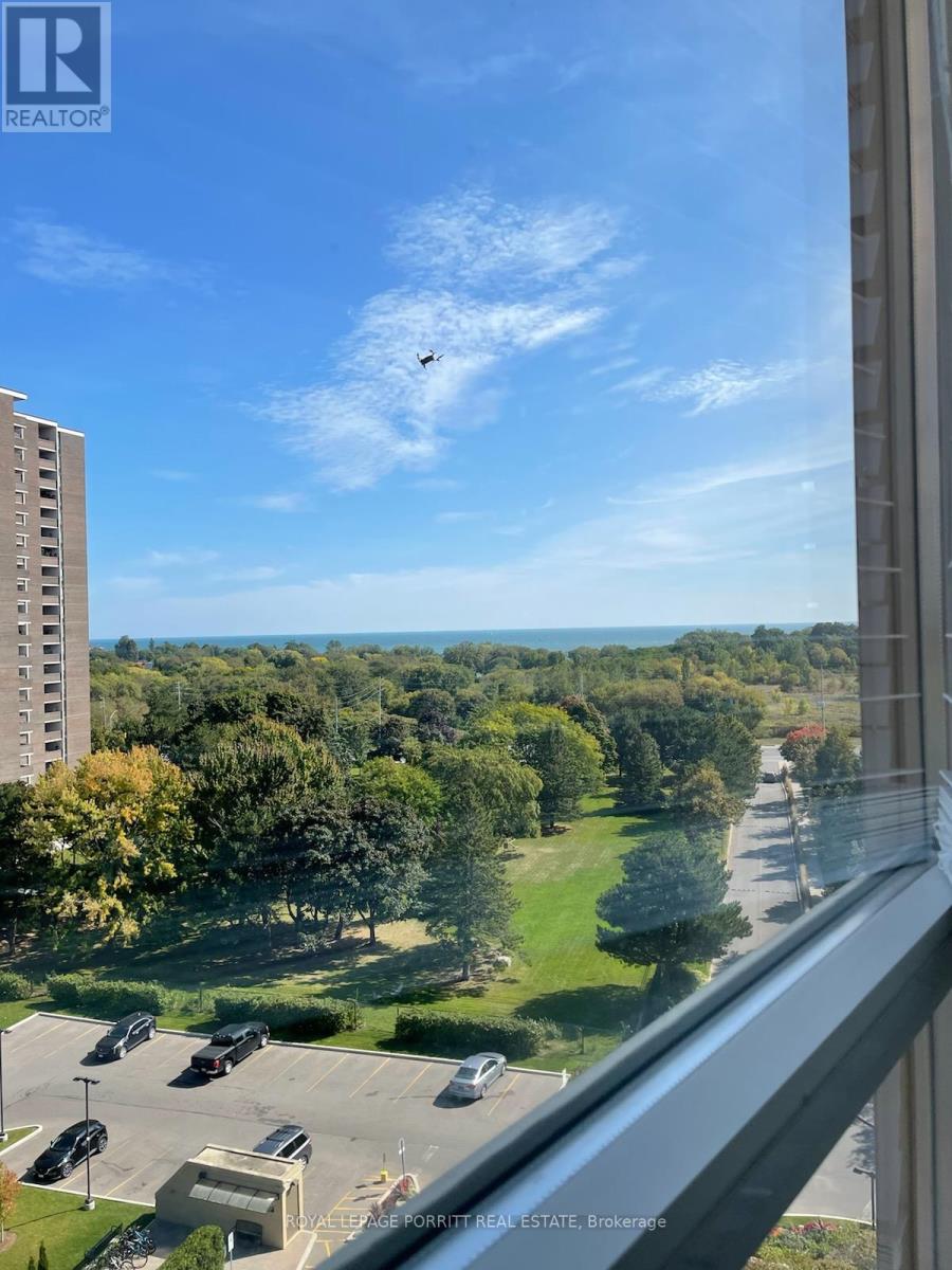 1017 - 1485 Lakeshore Road E, Mississauga, Ontario  L5E 3G2 - Photo 34 - W12145725