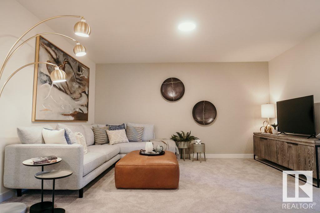 Property at 6909 51 AV image 4