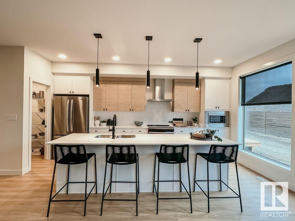 Property at 6909 51 AV image 1