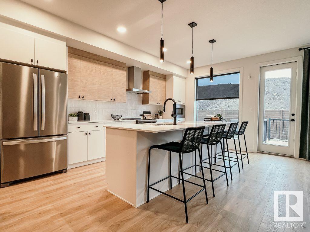 Property at 6909 51 AV image 2