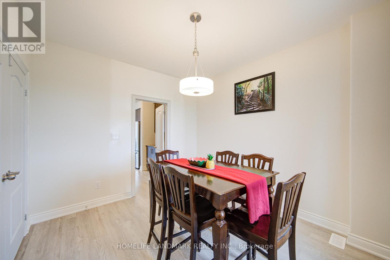 704 Whetstone Lane, Peterborough North (North), Ontario  K9H 0H9 - Photo 11 - X12172478