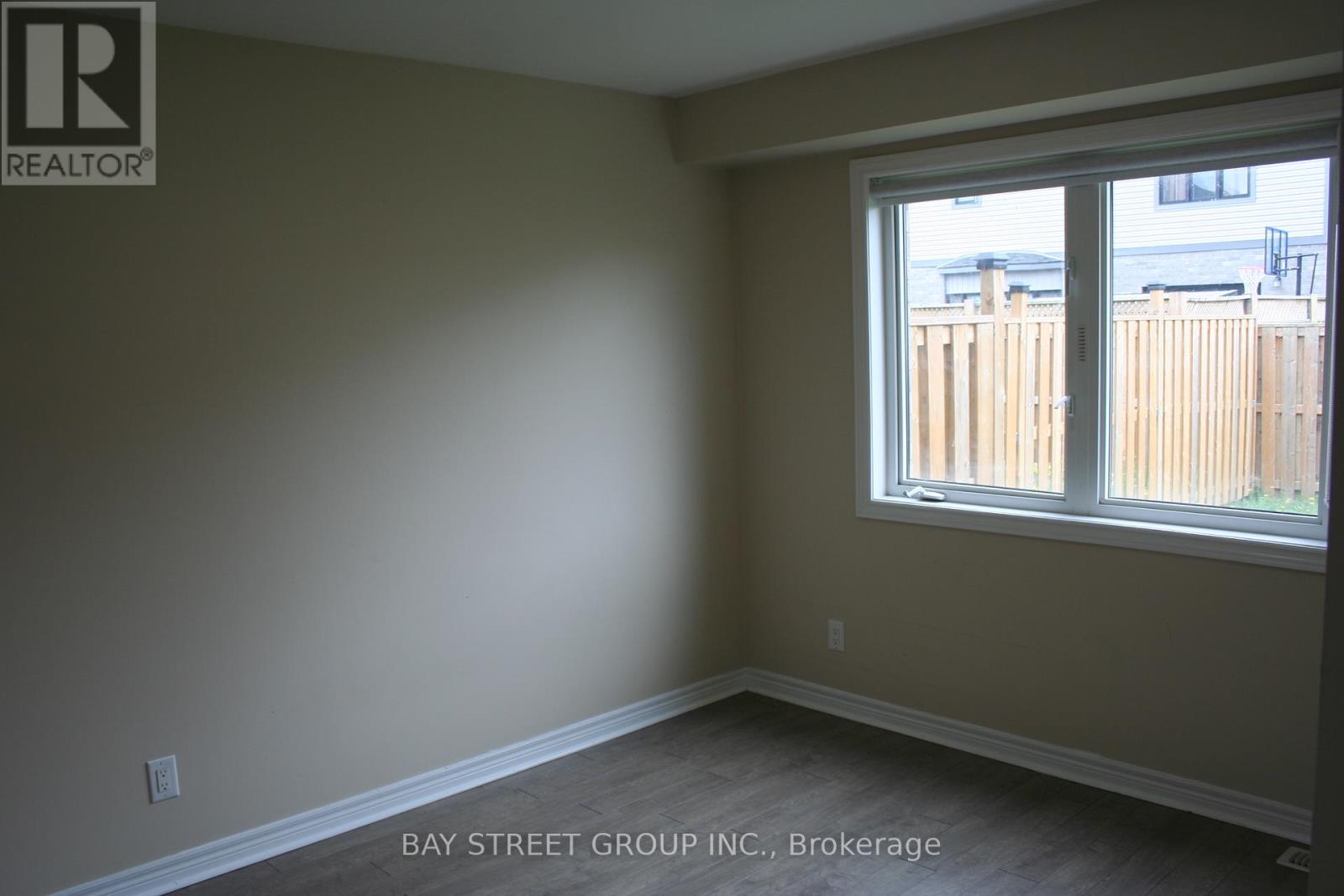 148 Winterberry Boulevard, Thorold, Ontario  L2V 0C1 - Photo 12 - X12172502