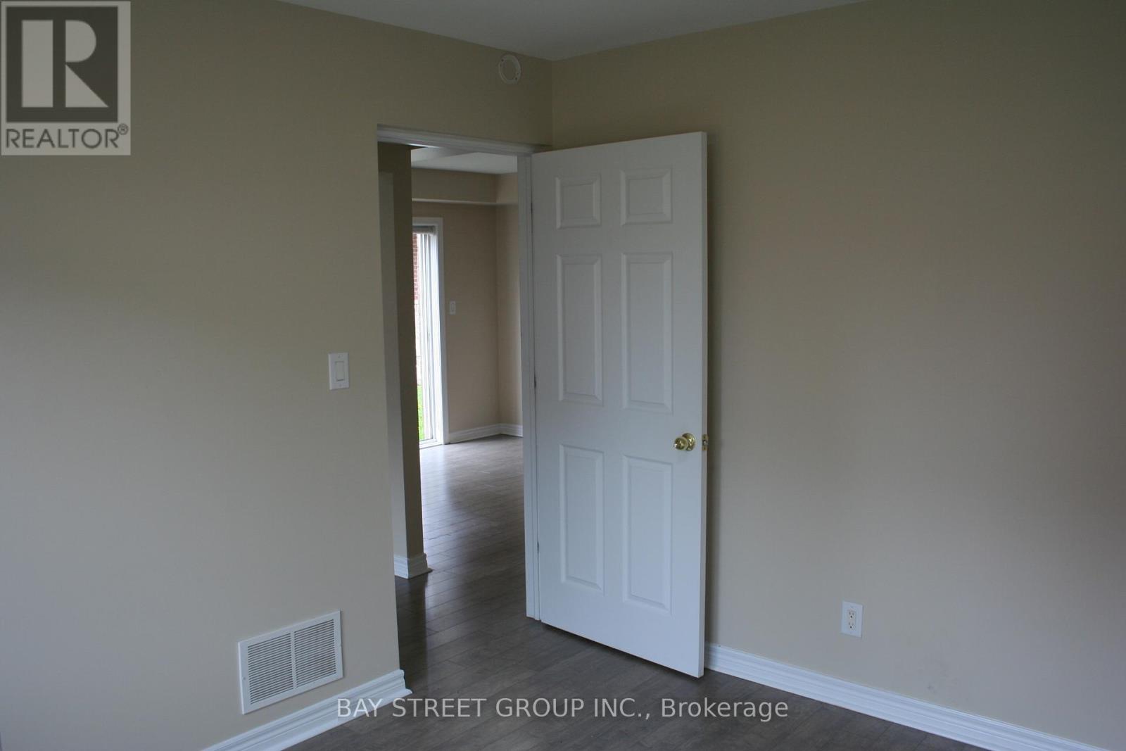148 Winterberry Boulevard, Thorold, Ontario  L2V 0C1 - Photo 13 - X12172502