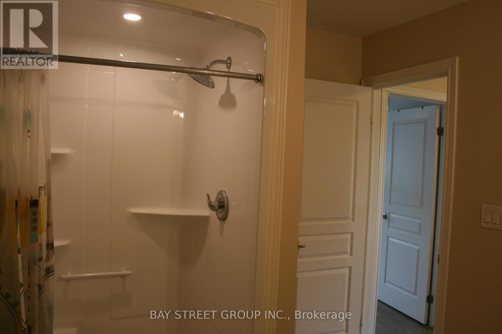 148 Winterberry Boulevard, Thorold, Ontario  L2V 0C1 - Photo 21 - X12172502