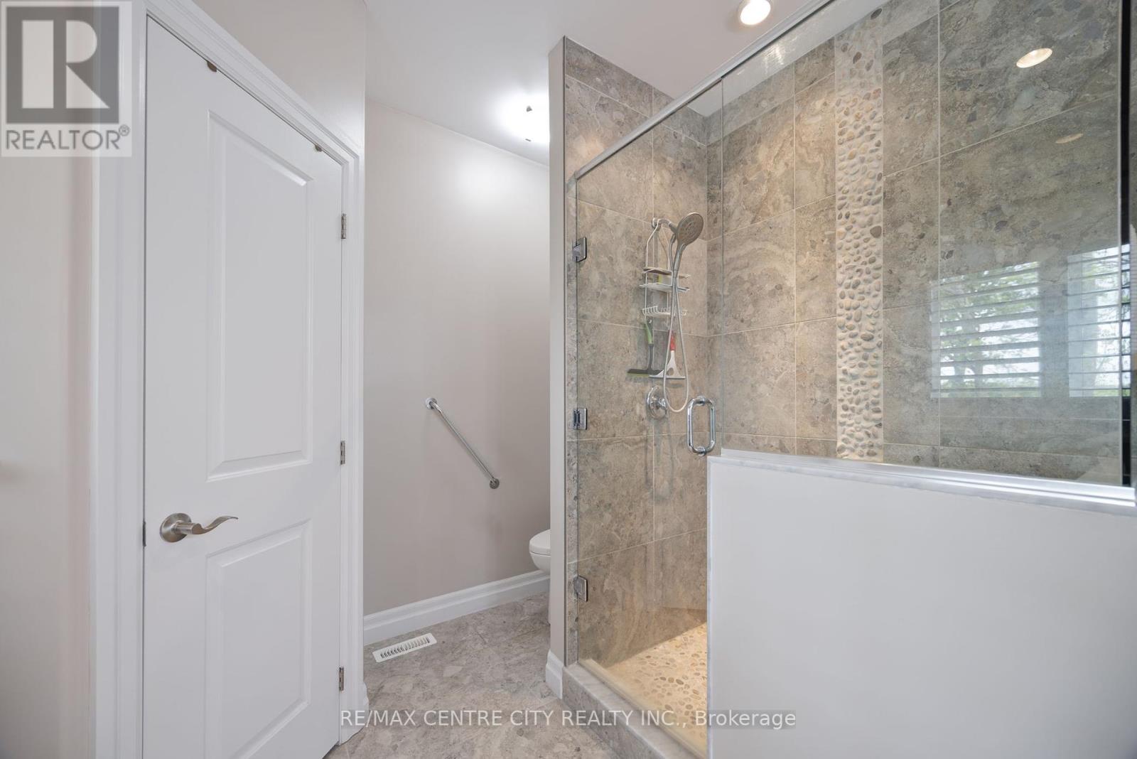 2800 Sheffield Place, London South (South U), Ontario  N6M 0E5 - Photo 22 - X12172544