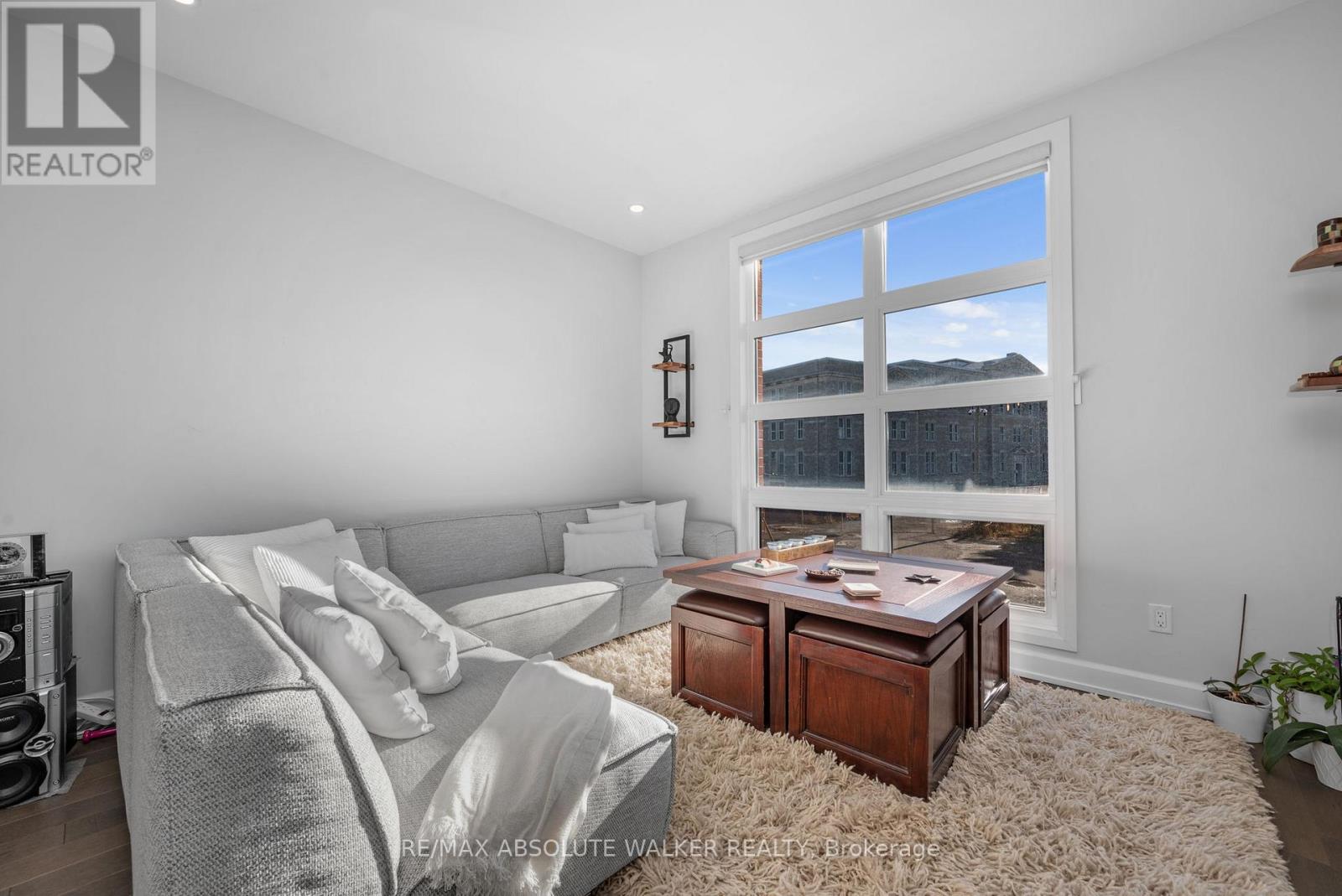 29 Oblats Avenue, Ottawa, Ontario  K1S 5W1 - Photo 7 - X12172554