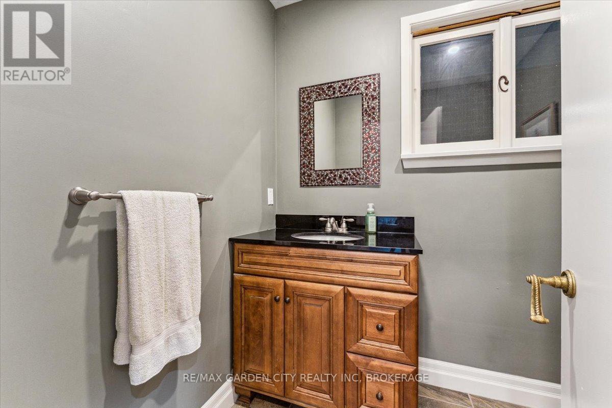 10 Oak Lane, Pelham, Ontario  L0S 1E2 - Photo 23 - X12172517