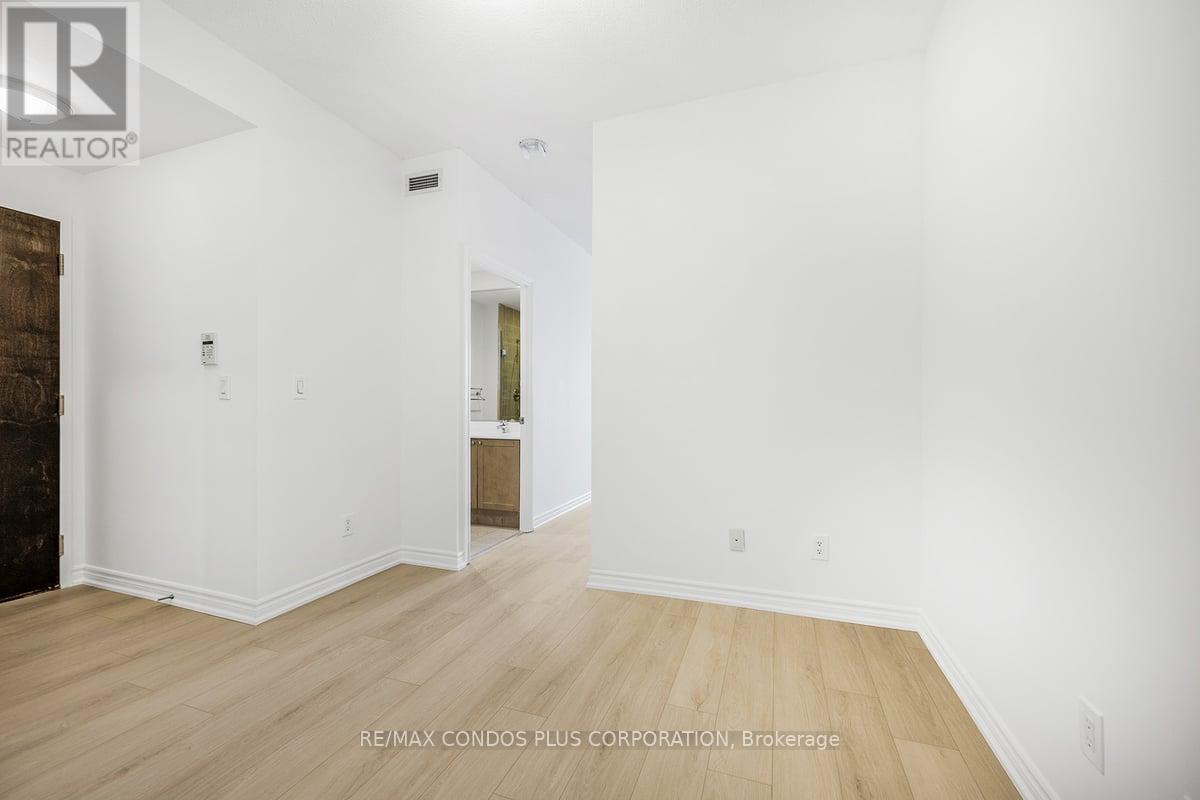 3403 - 761 Bay Street, Toronto, Ontario  M5G 2R2 - Photo 6 - C12031376