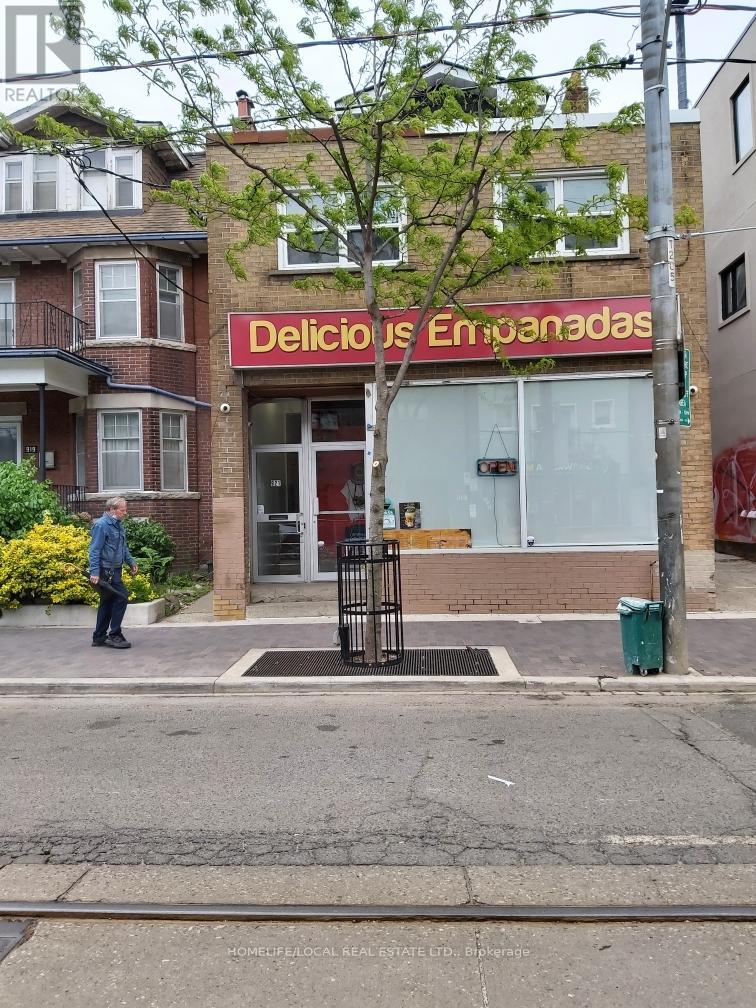 921 College Street, Toronto, Ontario  M6H 1A1 - Photo 1 - C12035853