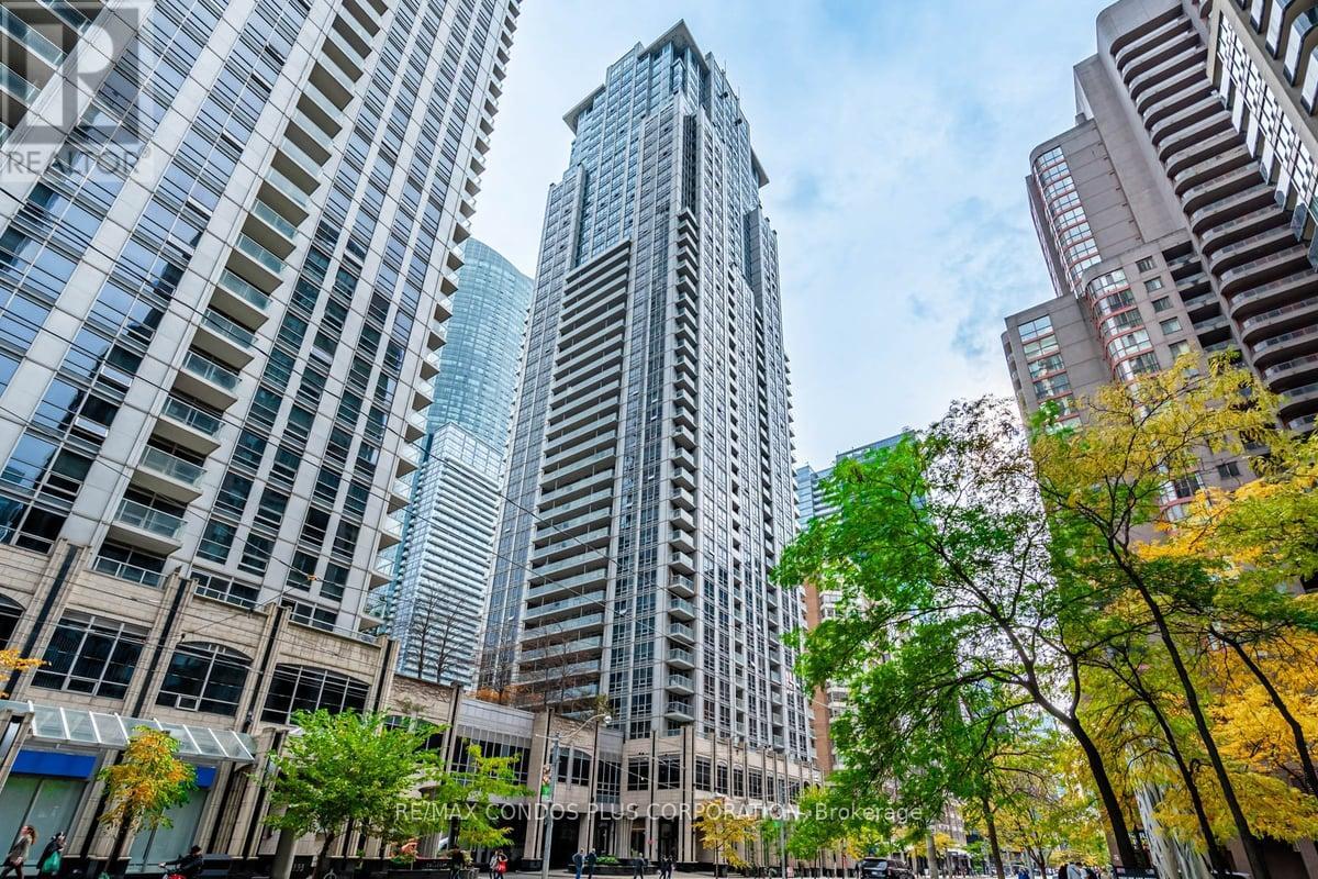 3403 - 761 Bay Street, Toronto, Ontario  M5G 2R2 - Photo 1 - C12031376