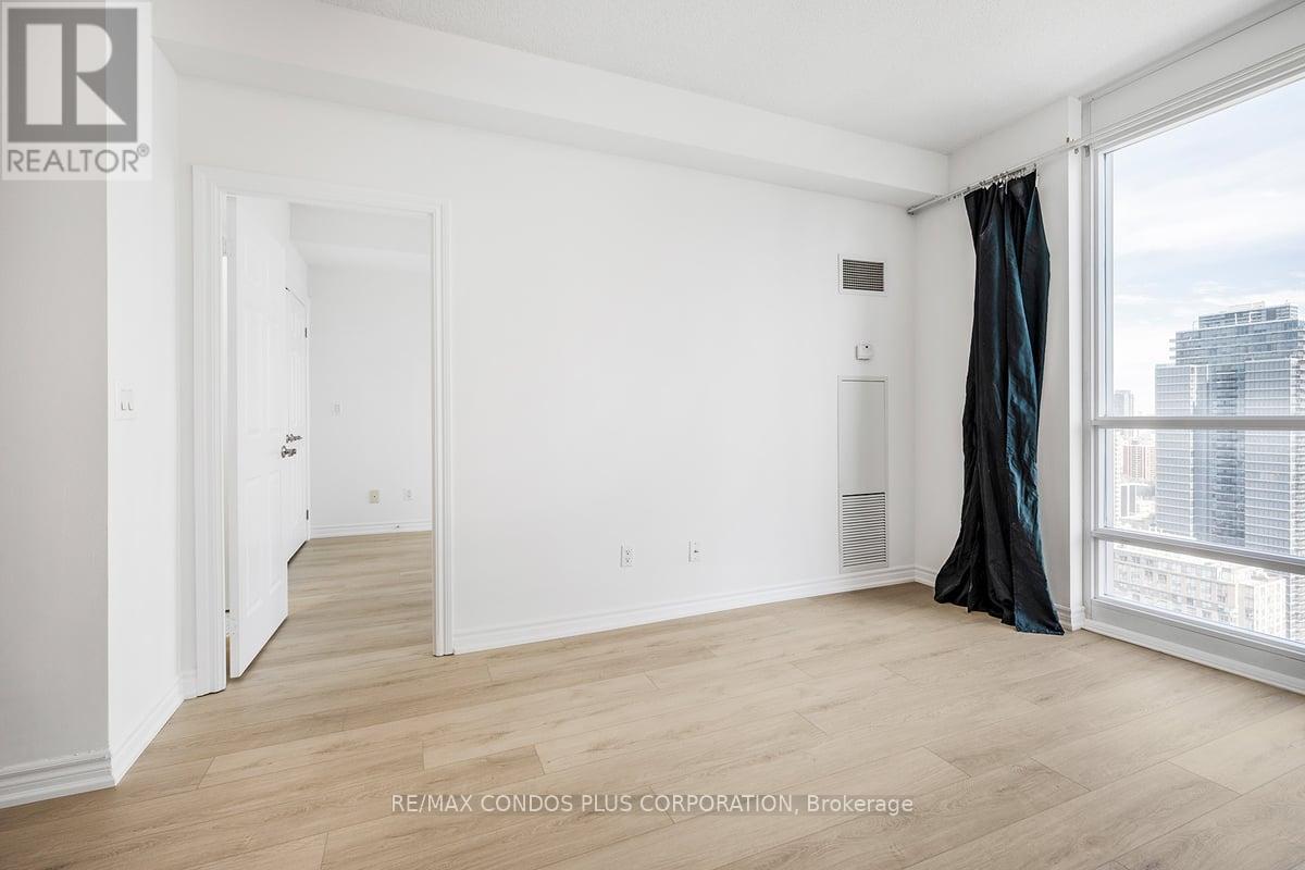 3403 - 761 Bay Street, Toronto, Ontario  M5G 2R2 - Photo 11 - C12031376