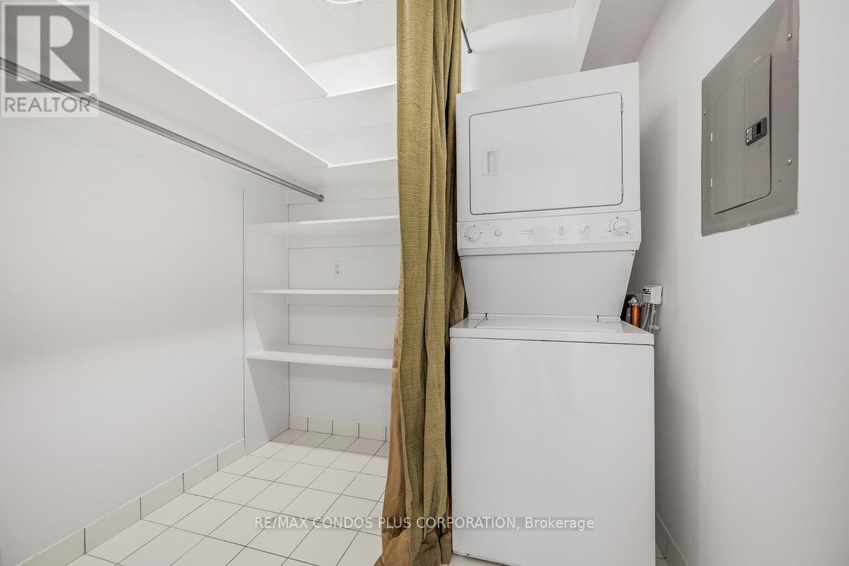 3403 - 761 Bay Street, Toronto, Ontario  M5G 2R2 - Photo 24 - C12031376