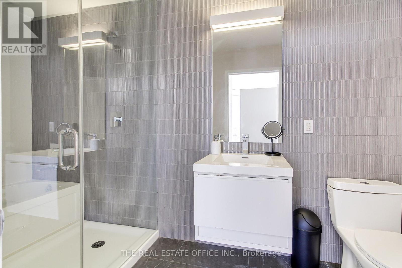 Ph02 - 25 Capreol Court, Toronto, Ontario  M5V 3Z7 - Photo 20 - C12108476