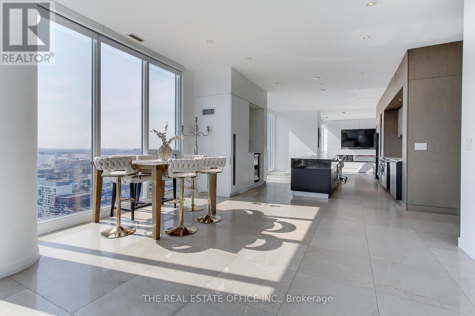 Ph02 - 25 Capreol Court, Toronto, Ontario  M5V 3Z7 - Photo 6 - C12108476