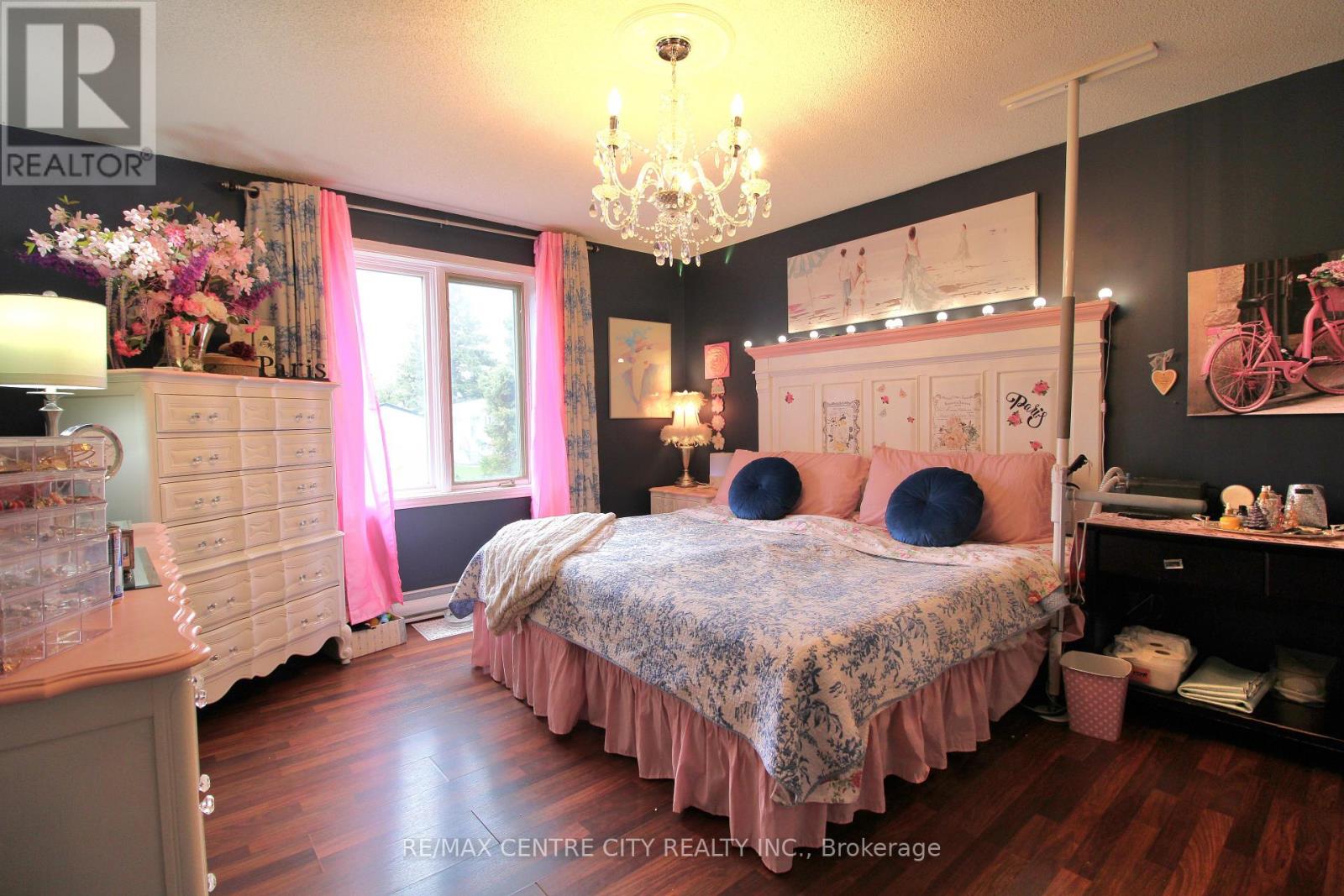 11 Stewart Street, Strathroy Caradoc, Ontario  N7G 1A1 - Photo 16 - X12113225