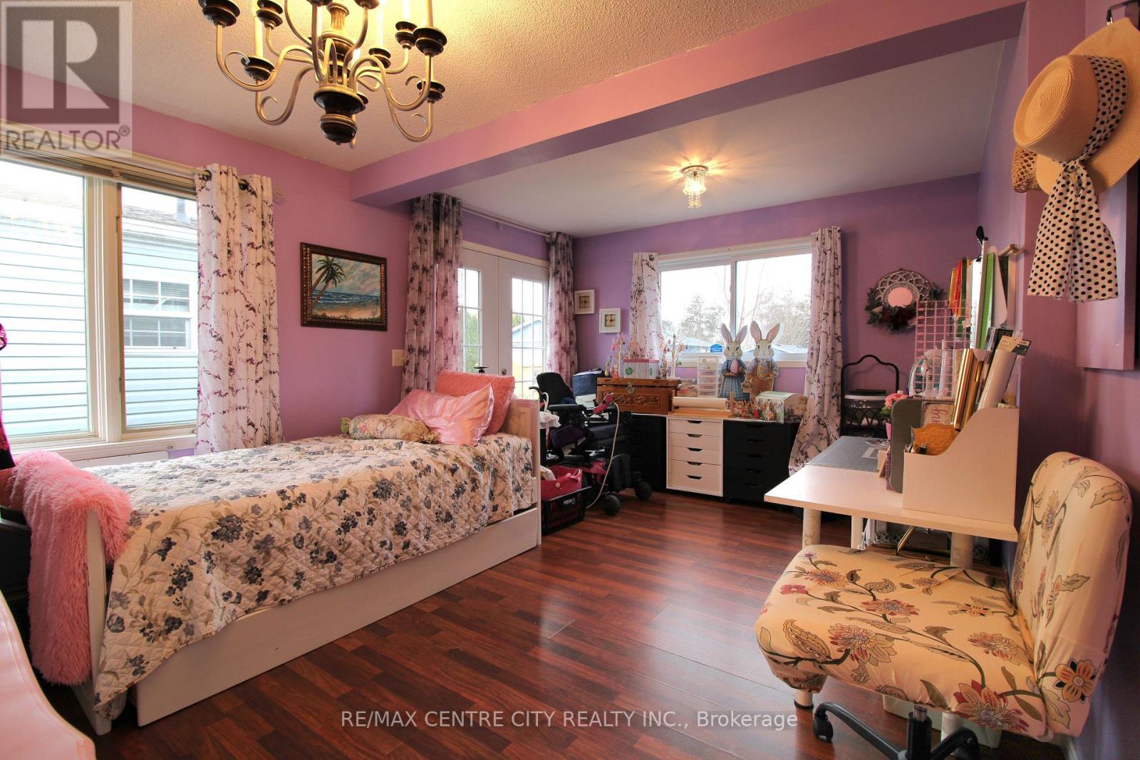 11 Stewart Street, Strathroy Caradoc, Ontario  N7G 1A1 - Photo 18 - X12113225