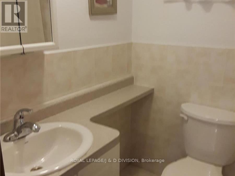 Basement A - 74 Inwood Avenue, Toronto, Ontario  M4J 3Y5 - Photo 18 - E12167216