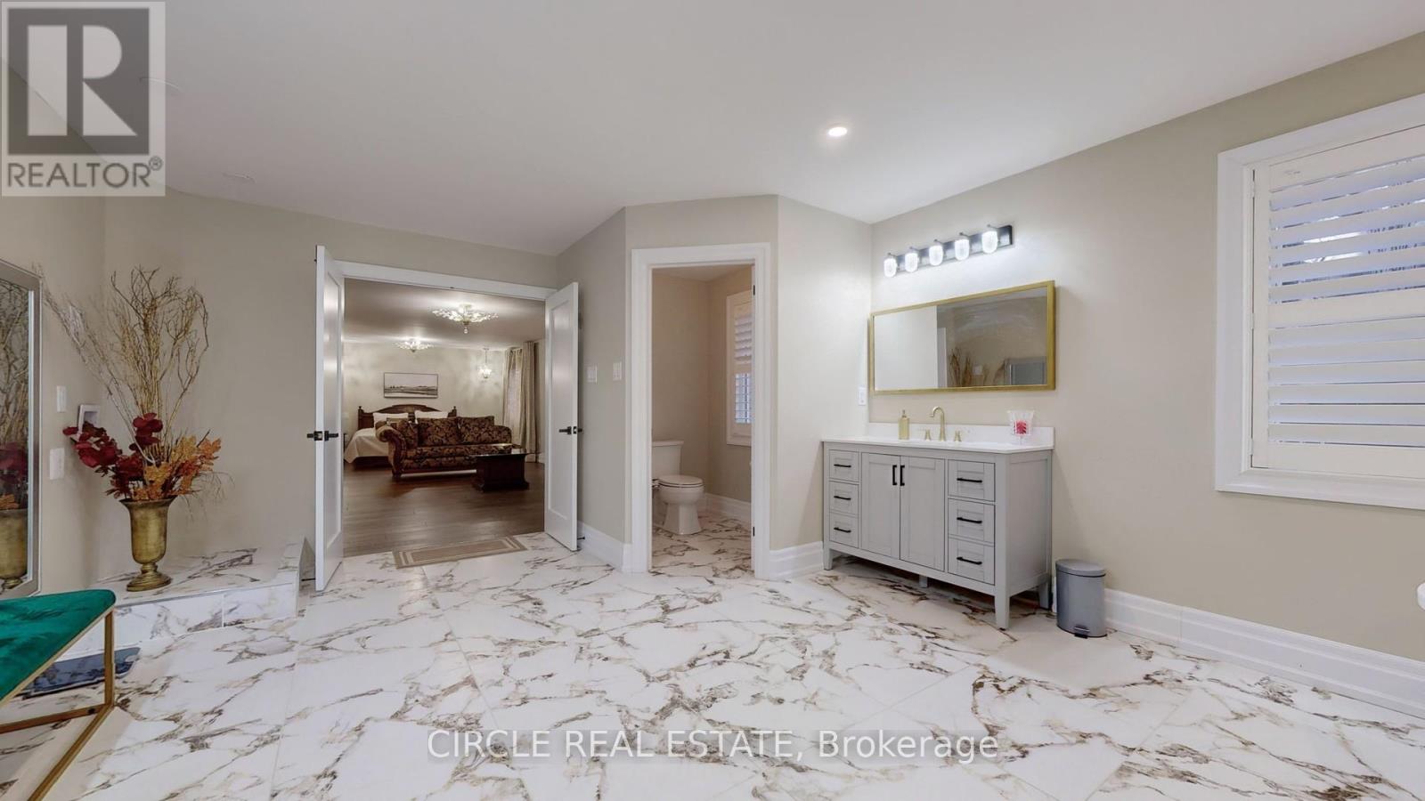 5351 Forest Ridge Drive, Mississauga, Ontario  L5M 5B4 - Photo 22 - W12050020