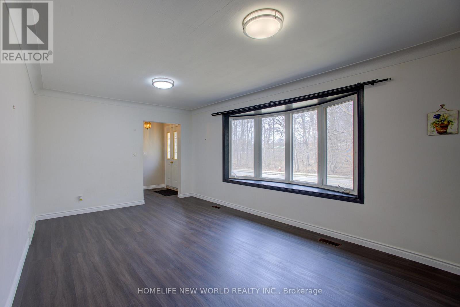 2244 Mount Forest Drive E, Burlington, Ontario  L7P 1J1 - Photo 11 - W12082627