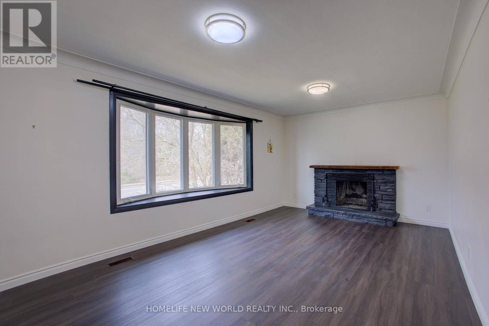 2244 Mount Forest Drive E, Burlington, Ontario  L7P 1J1 - Photo 12 - W12082627
