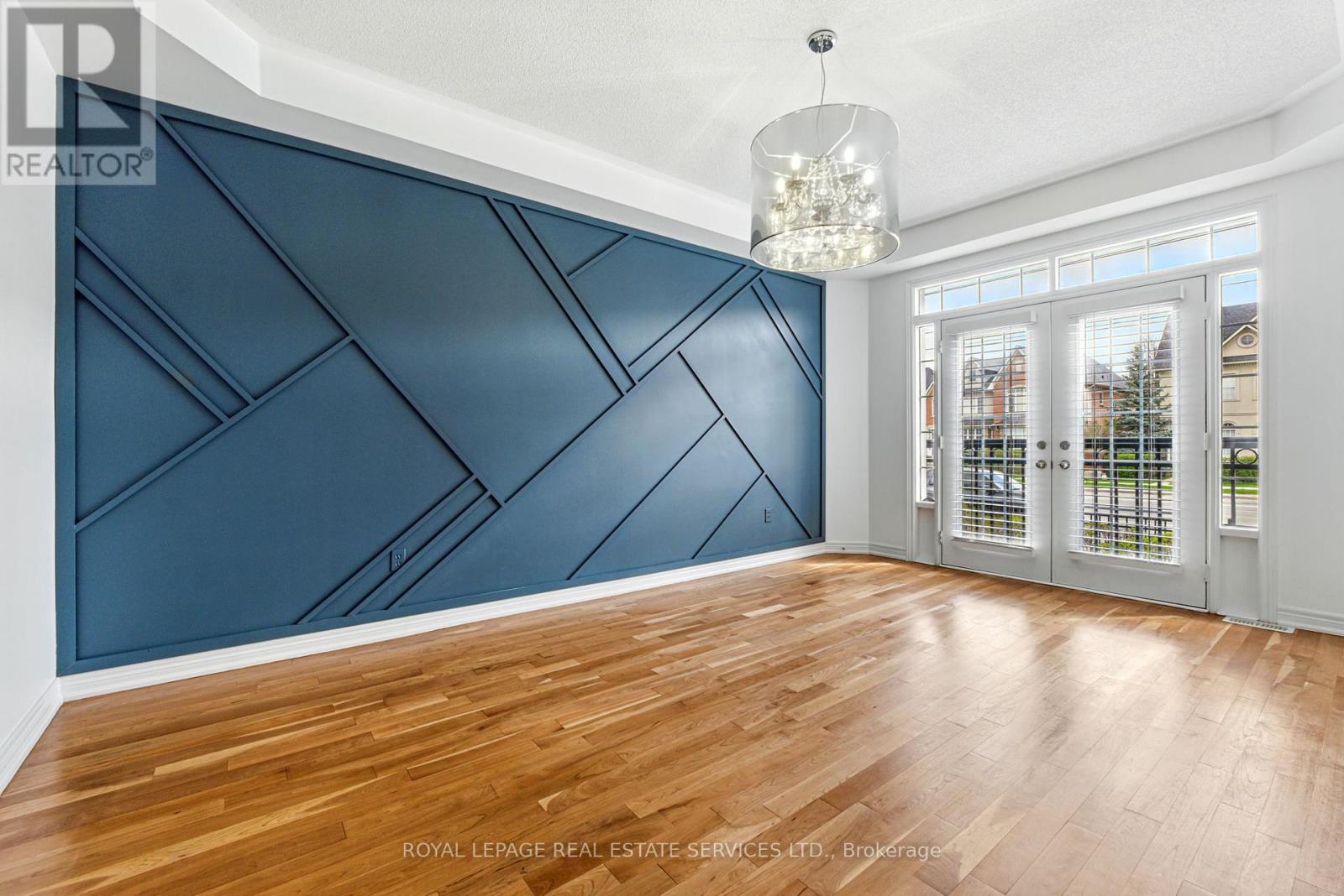 Property at 3349 EGLINTON AVENUE W image 3