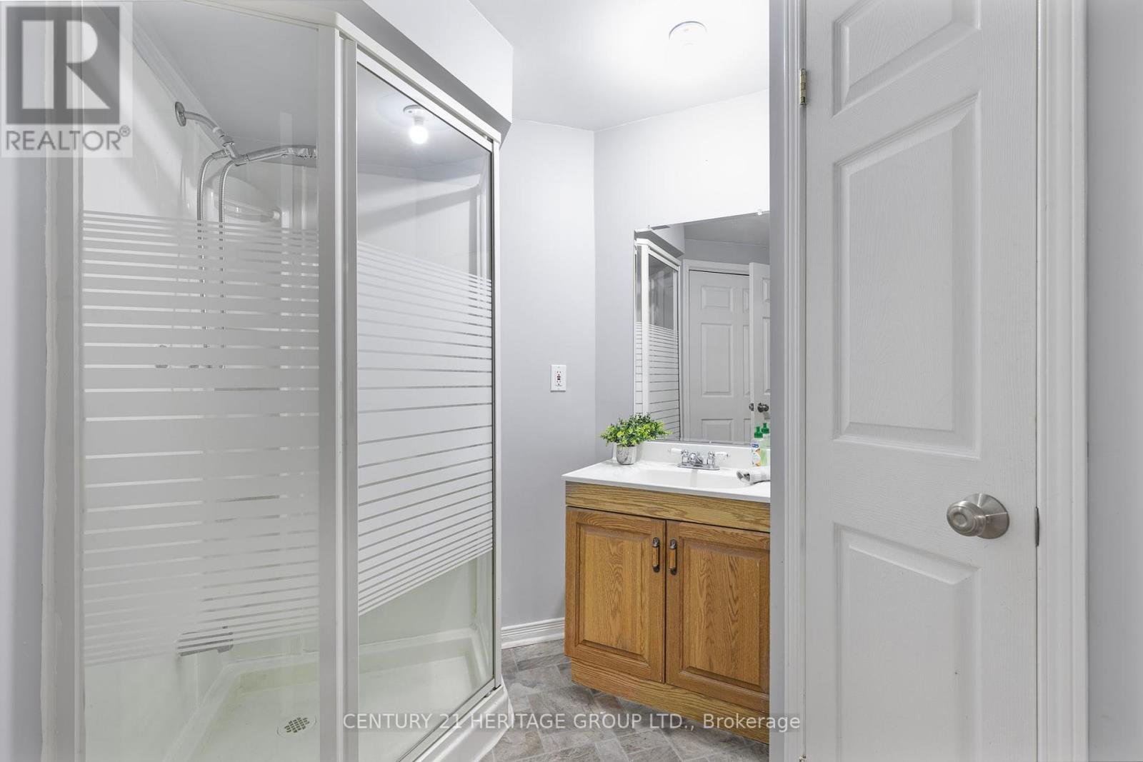 9 Tomlin Court, Barrie, Ontario  L4H 7H1 - Photo 28 - S12169165