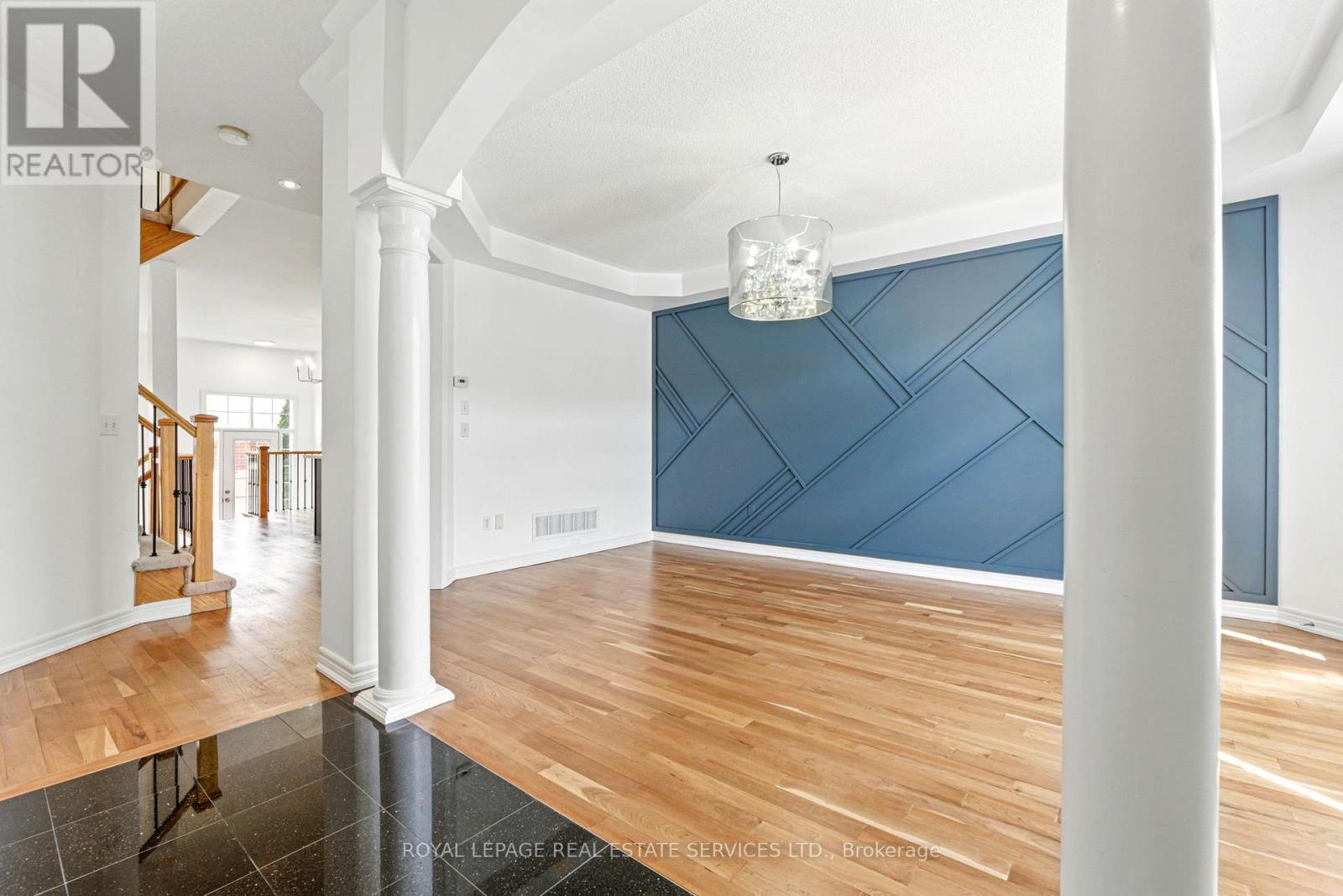 Property at 3349 EGLINTON AVENUE W image 4